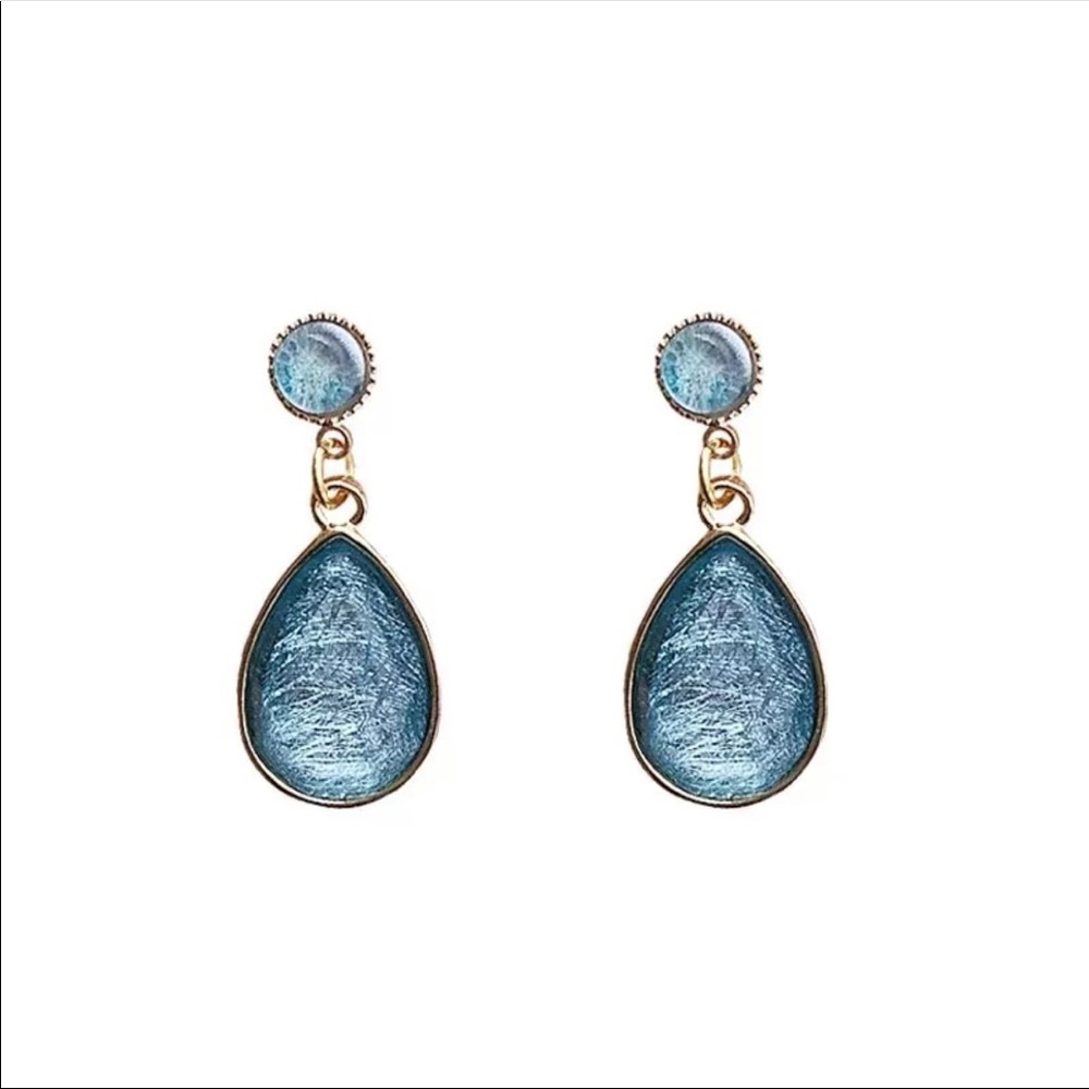 Blue drop earrings
